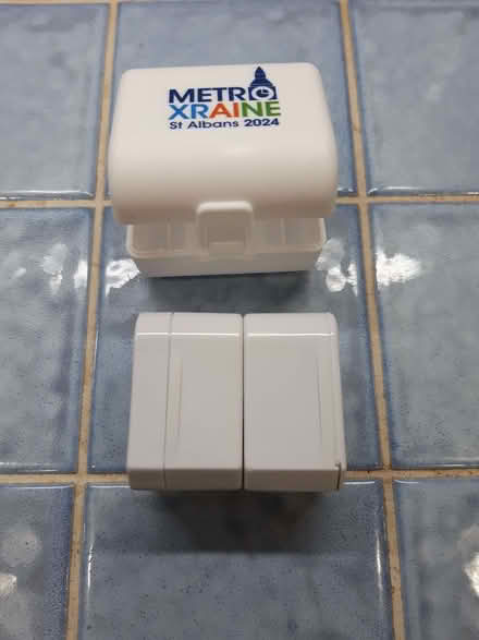 Photo of free Travel adapter gadget (Great Mole Wood SG14) #2