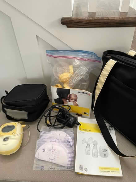 Photo of free Medela Breast Pump (22201) #1