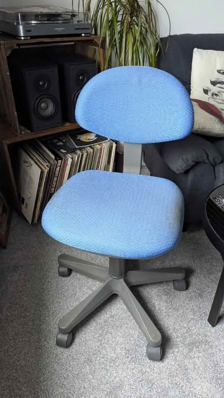 Photo of free Blue Desk Chair (Princes Park) #1