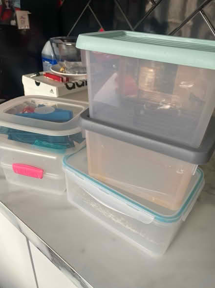 Photo of free Tupperware and clips (Bletchley MK3) #1