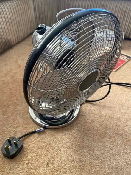 Photo of free Metal fan (Bedford road hitchin SG5) #1