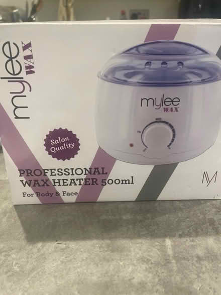 Photo of free Wax heater 500ml (CR2 purley) #1
