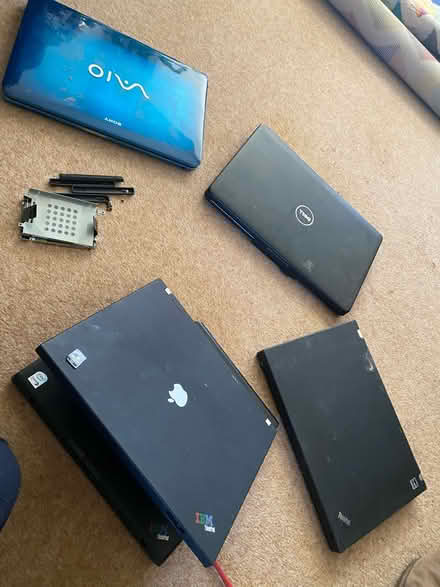 Photo of free Old laptops, hdd removed (Bedford road hitchin SG5) #2