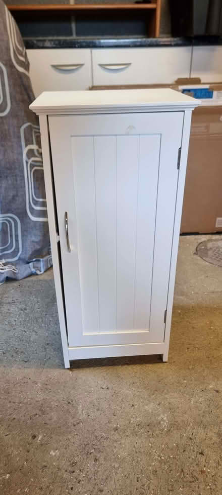 Photo of free Bedroom furniture (Fenwick DN6) #4
