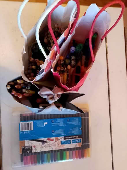 Photo of free Pens, colour pencils in party bags (Maryhill G20) #1