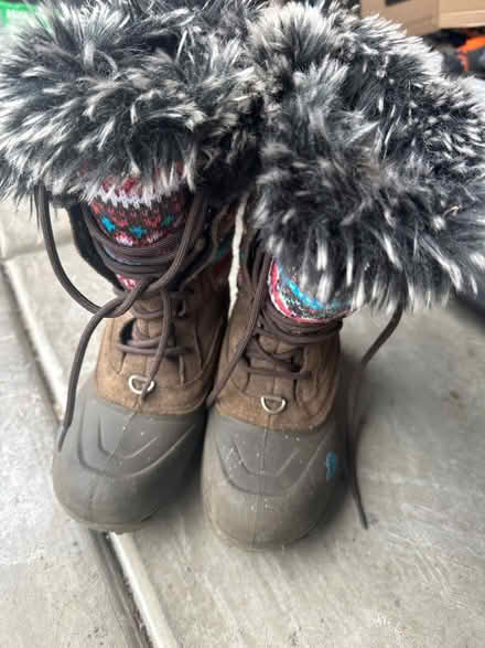 Photo of free North face size 2 snow boots (San Jose) #1