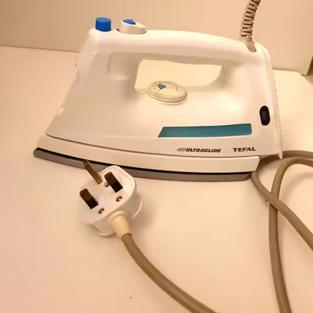 Photo of free Tefal Steam Iron (CT7) #1