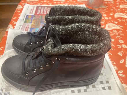 Photo of free Boots - Skechers size 6 (Palmers Green N14) #2