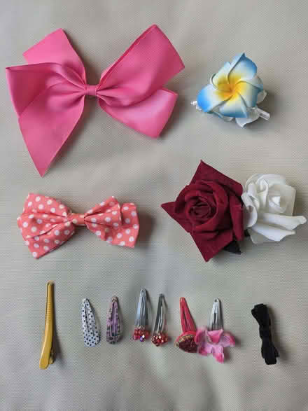 Photo of free Hair accessories & masquerade mask (Kidlington OX5) #1