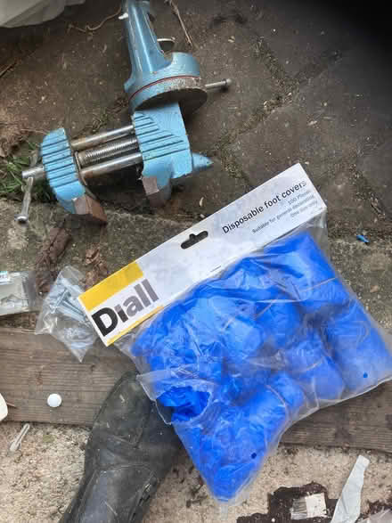 Photo of free DIY bits and pieces (Thorney Leys OX28) #1