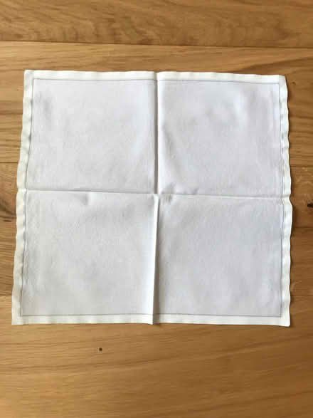 Photo of free 24 white napkins 30x30cm (Blackheath SE3) #1