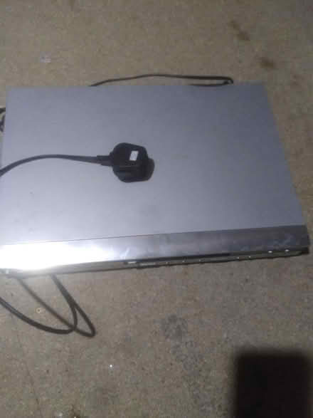 Photo of free Dvd player for spares or parts (Woolton L25) #2