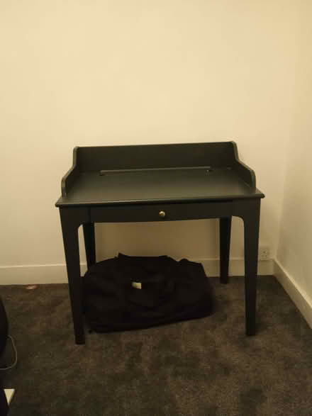 Photo of free Desk (Caversham RG4) #1