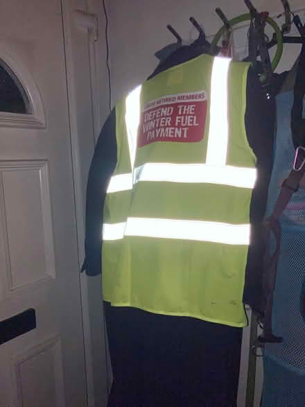 Photo of free “Winter Fuel Payment” high-vis vest (Hendon, London NW4) #2