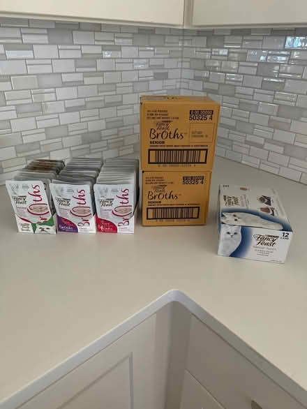 Photo of free Senior Cat Food (Bee Cave) #1