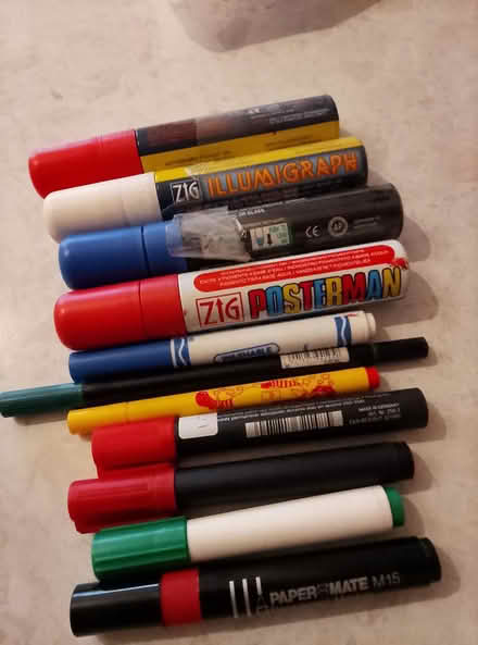 Photo of free artist paint brushes and pens (waterlooville) #2