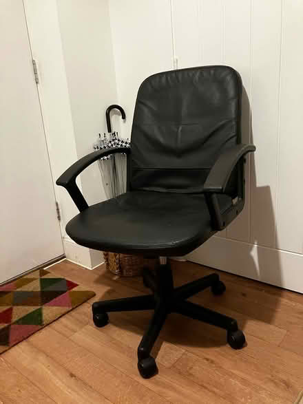 Photo of free Office chair (Tetbury) #1