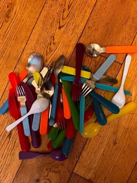 Photo of free Children’s plastic cutlery (Northchurch HP4) #1