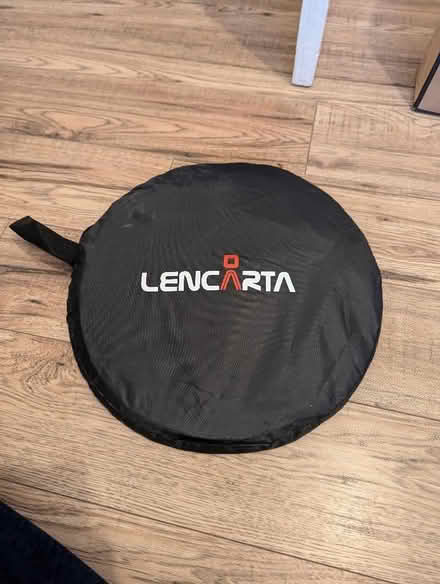 Photo of free Lencarta Green Screen - ideal for home office (Moortown LS17) #1