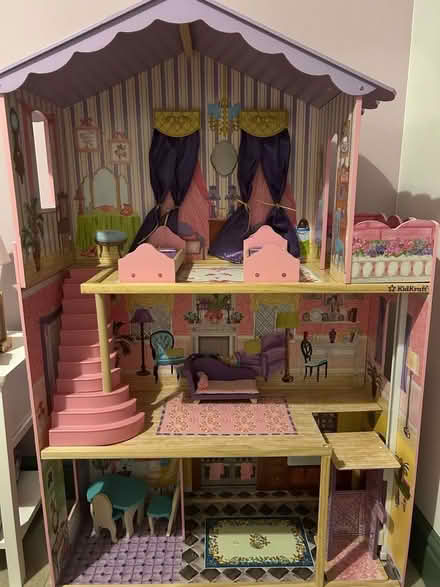 Photo of free Three storey dolls house (Lion Gate TW9) #2