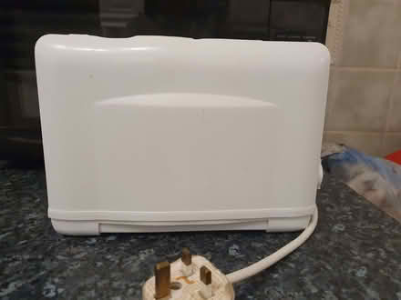 Photo of free Toaster (Tottenham N18) #2