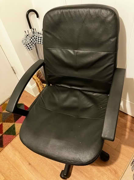 Photo of free Office chair (Tetbury) #2