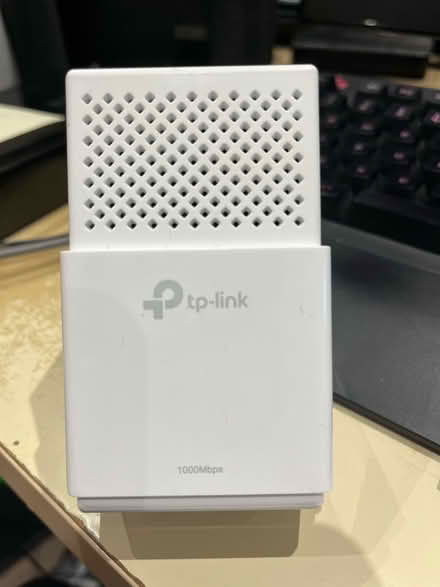 Photo of free TP-link powerline adaptor (Ealing Common W5) #1