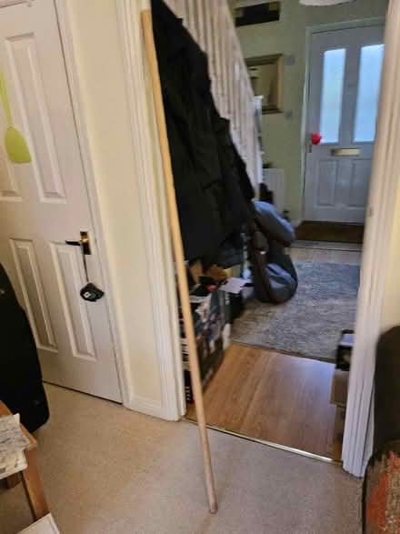 Photo of free 170cm curtain pole, rings & ends (Emsworth) #2