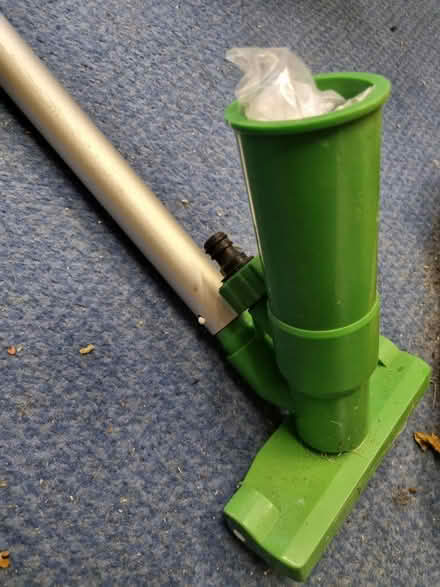 Photo of free Pond Pool vacuum (wallingford..wantage road) #1