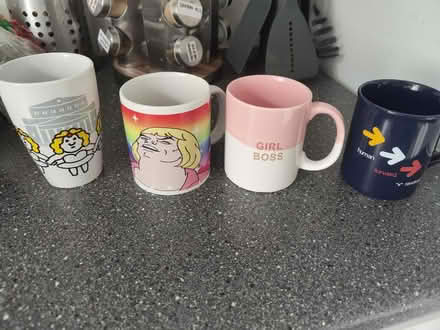 Photo of free 4 medium mugs (Thornton Heath CR7) #1