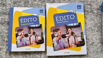 Photo of free French Edito books (Denmark Hill) #1