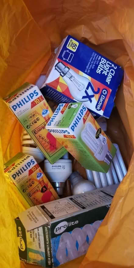 Photo of free energy saving bulbs (KT6 7) #1