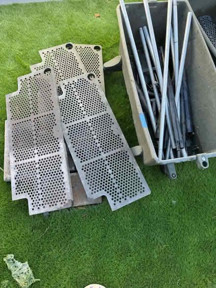 Photo of free Earth Box planters (Alameda, crown memorial beach) #3