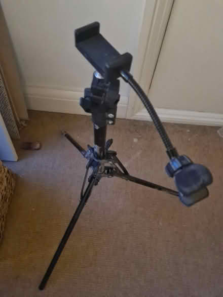 Photo of free Phone holding tripod (SW12 Balham) #1
