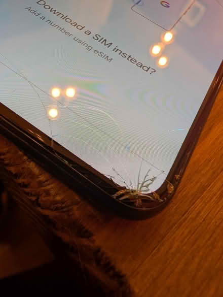 Photo of free 2 Pixel phones BROKEN SCREENS (Neasden NW10) #4