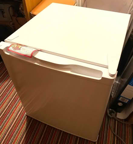 Photo of free Small Table top Freezer (Meppershall) #1