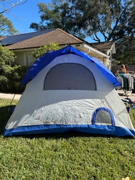 Photo of free Coleman Sundome 4-person tent (Jacksonville - Mandarin) #2