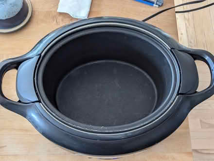 Photo of free Slow cooker (Champlain Park) #2