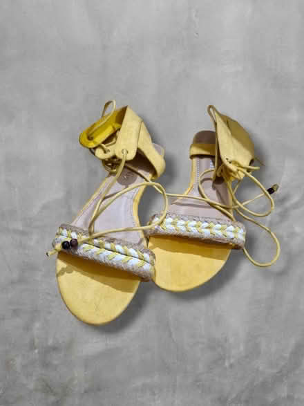 Photo of free Size 5 womens sandals (SE20) #1