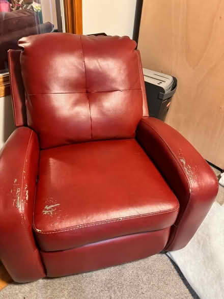 Photo of free Red vinyl, rocker recliner (Rolling Meadows) #1