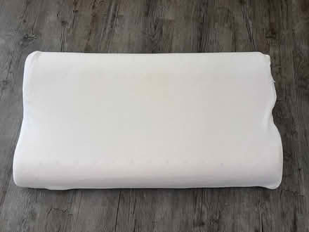 Photo of free Pillow - Memory Foam (ME14 Hockers Lane) #1
