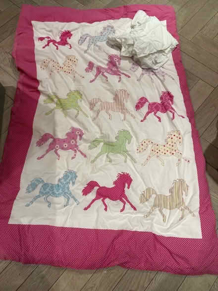 Photo of free Kids duvet, sheet & unicorn cover (Beckenham, Kent) #1