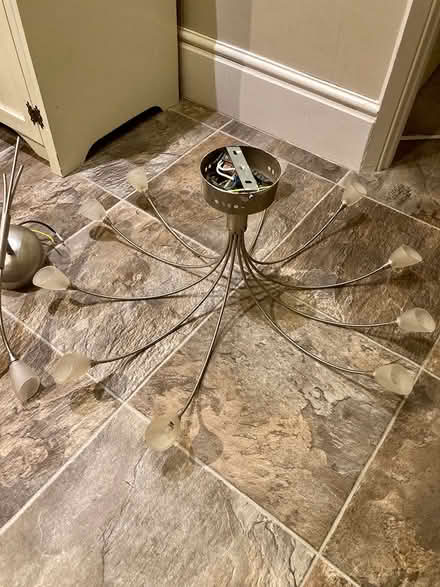 Photo of free 1x Ceiling light and 3x wall lights (Old Alresford) #4