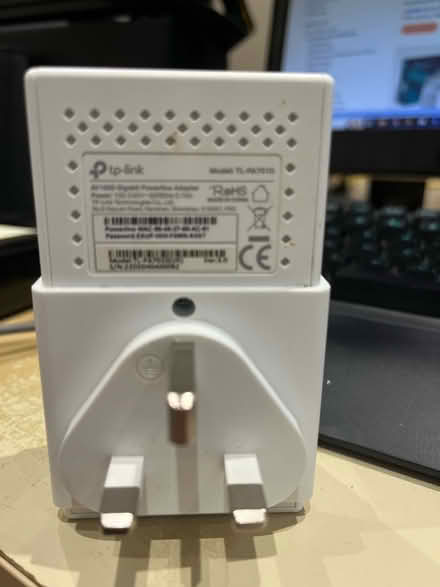 Photo of free TP-link powerline adaptor (Ealing Common W5) #2