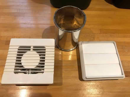 Photo of free Extractor fan unit (OX4 Iffley) #1