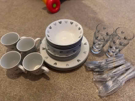 Photo of free Dinner set (Mountsorrel) #1