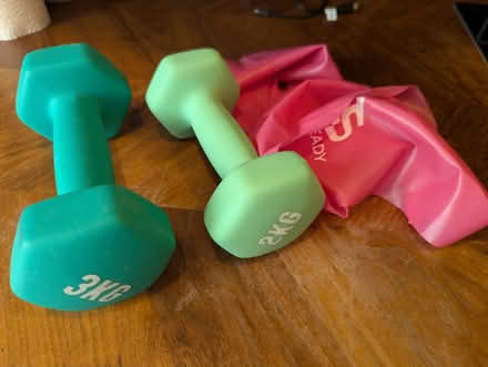 Photo of free 2x light weights + resistance band (SW9) #1