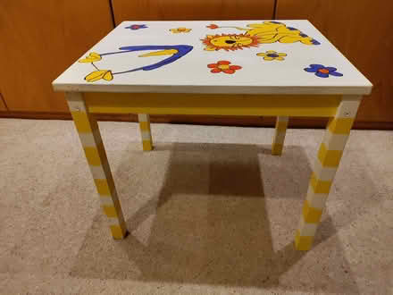 Photo of free Child's table (Wokingham RG41) #1