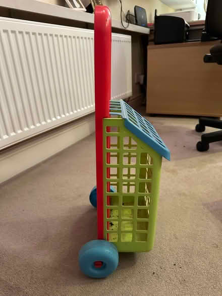 Photo of free Push along basket for toddler (IP6) #2