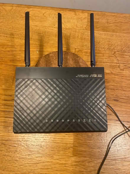 Photo of free ASUS router (Harrogate HG2) #1